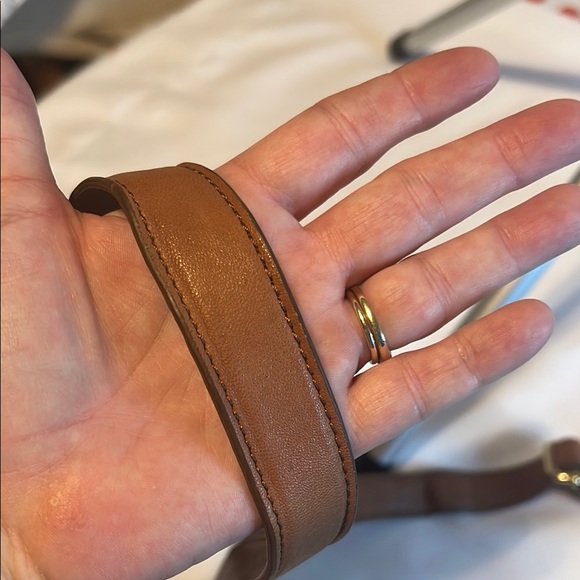 Tory Burch Green Quilted Crossbody Bag with Adjustable Strap - Picture 11 of 15